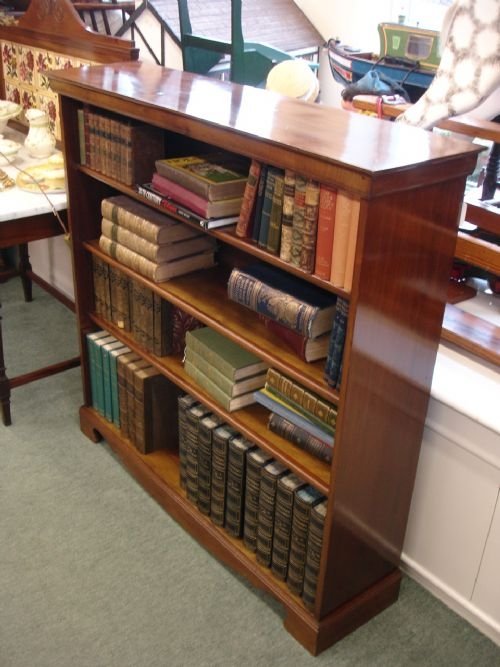 Mahogany Bookshelf