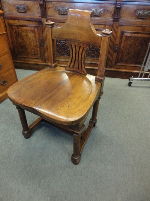 Very Good Oak Desk Chair