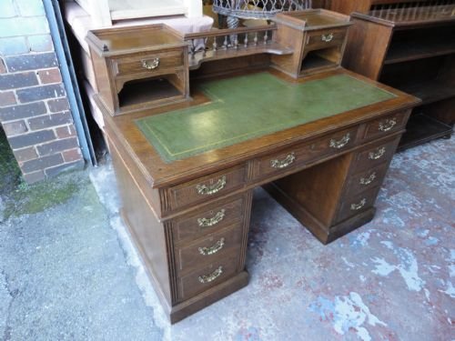 Oak 3 Piece Desk