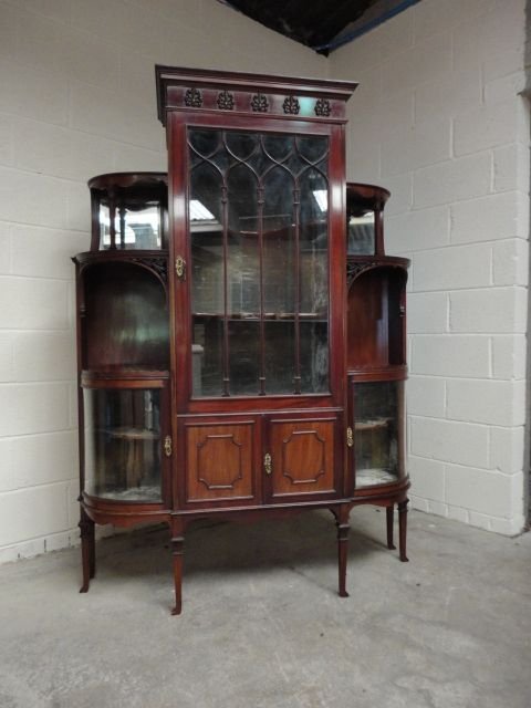 Super Quality Mahogany Display Cabinet