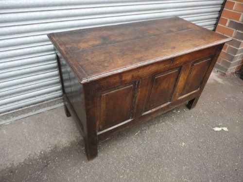Period Oak Fielded Panelled Kist