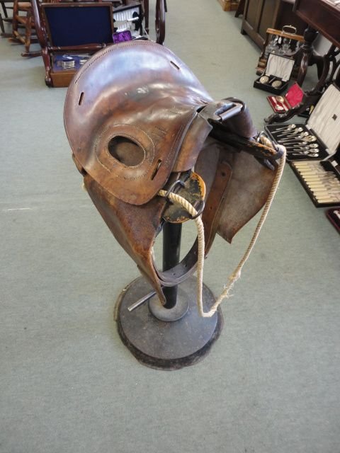 Saddle Stool