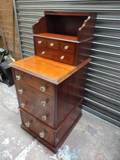 Mahogany Ships Chest of Drawers