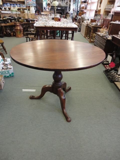 Mahogany Flip Top Pedestal Table