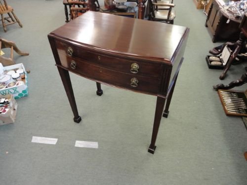 Quality Mahogany Canteen Table & 103 Pieces