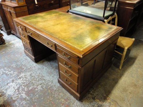 Mahogany 3 Piece Desk