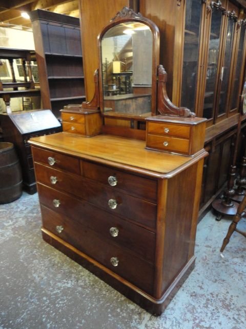 Mahogany Dressing Chest