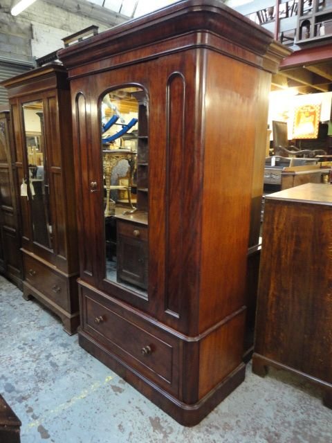 Victorian Mahogany Robe