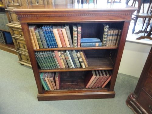 Mahogany Bookshelf