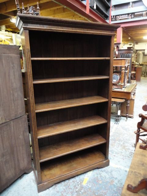 Tall Oak Bookshelf