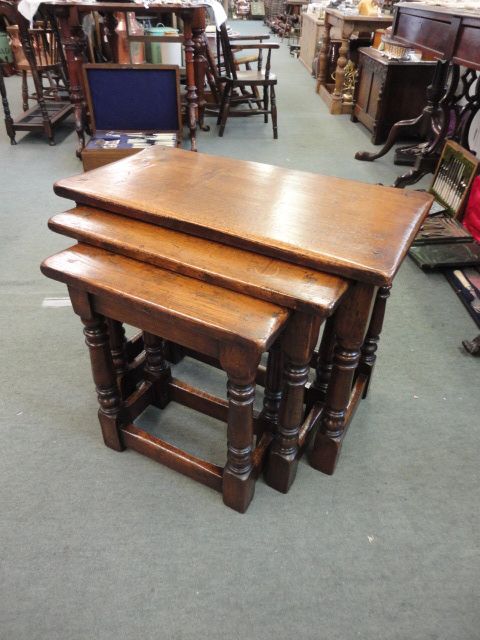 Quality Oak Nest of Tables