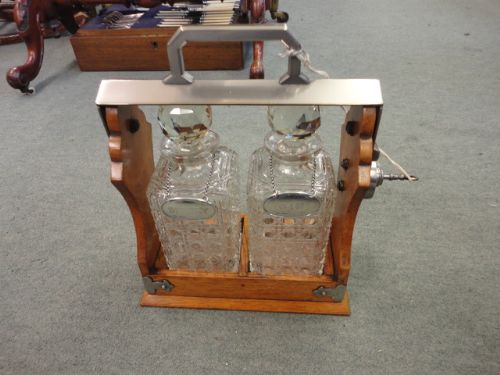 2 Bottle Tantalus