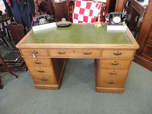 Oak Pedestal Desk