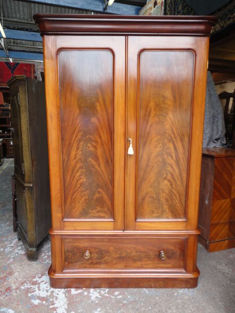 Victorian Mahogany Wardrobe