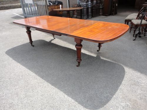 Quality Victorian Mahogany Wind Out Table