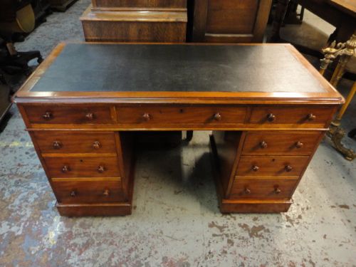 Victorian Mahogany Original 3 Piece Desk