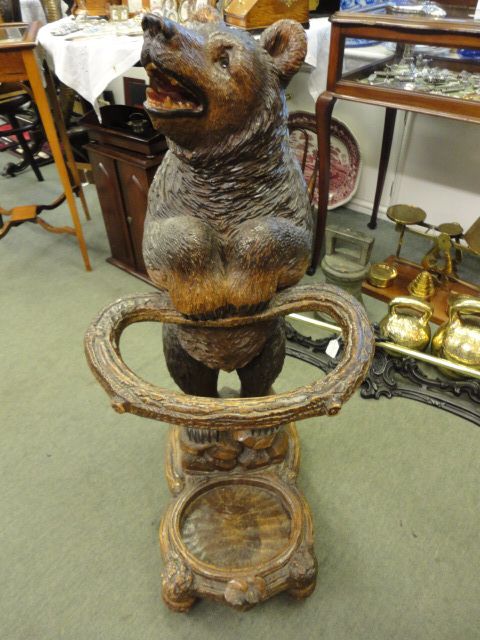 Quality Bear Stick Stand