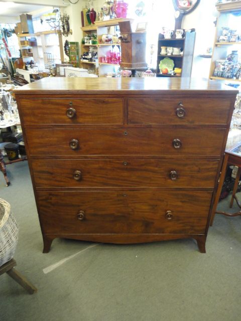 Quality Flamed Mahogany Chest of Drawers