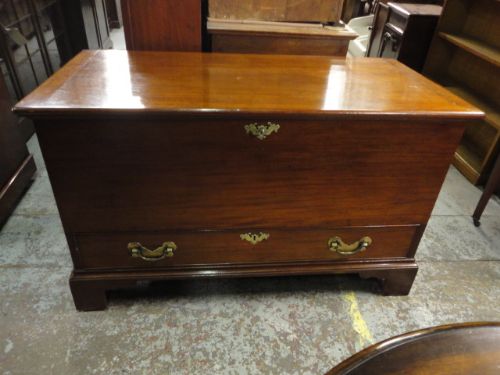 Quality Mahogany Mule Chest