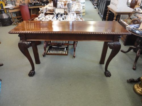 Quality Mahogany Consul Table