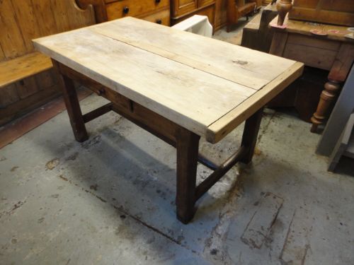 Sycamore Topped Kitchen Table