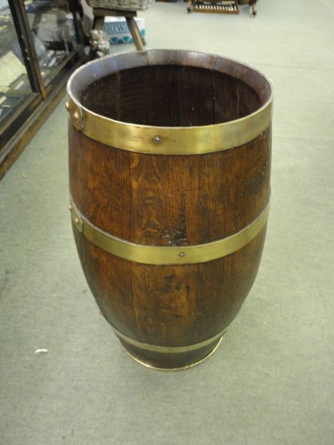 Oak Round Barrel Stick Stand