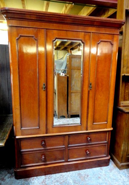 Mahogany Victorian Wardrobe