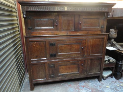 Period Oak Cupboard 1667