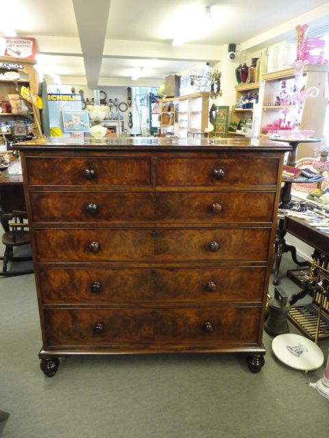 Quality Mahogany Chest of Drawers