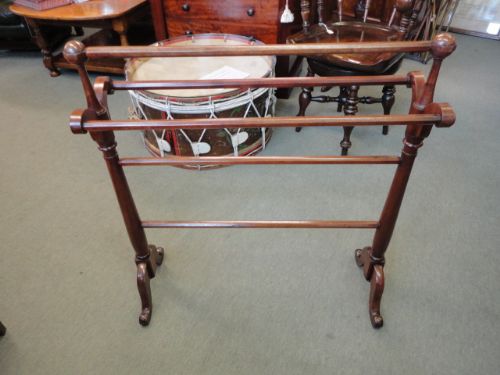 Quality Victorian Mahogany Towel Rail