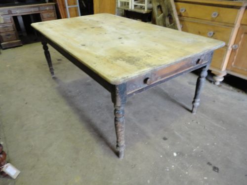 Large Victorian Pine Scrub Top Table