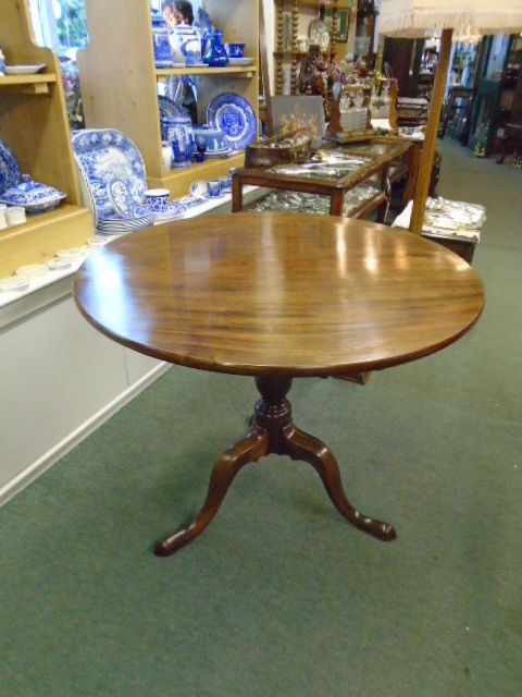 Georgian Mahogany Tripod Table