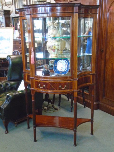 Super Quality Inlaid Display Cabinet
