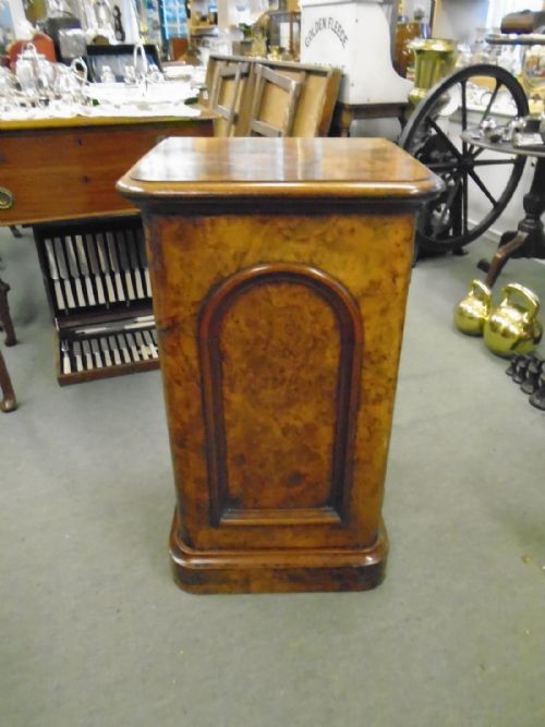 Quality Walnut Bedside