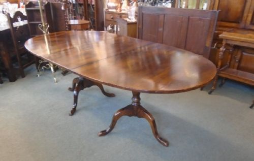 Oak Pedestal Dining Table