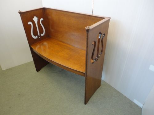 Art's & Crafts Oak Bench