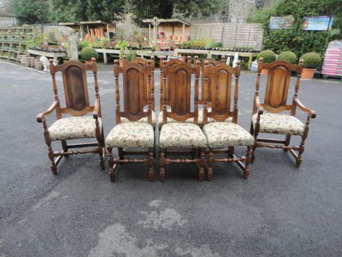 Set of 8 Oak Quality Chairs