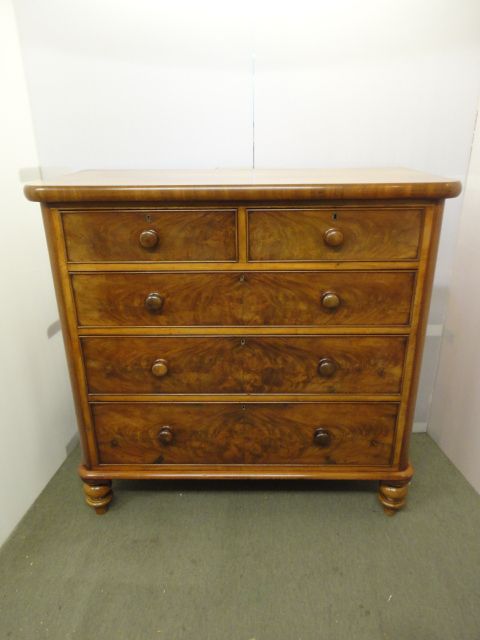 Simpson's Lancaster Mahogany Chest of Drawers
