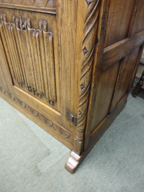 fig 2. Super Quality 7 Piece Oak Bedroom Suite