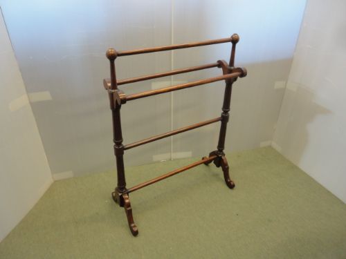Quality Victorian Towel Rail