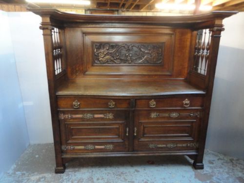 Art's & Crafts Sideboard