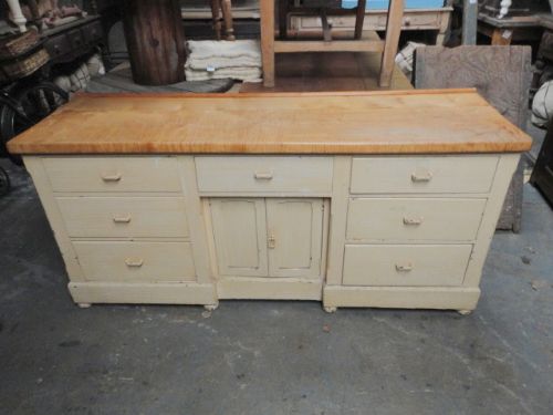 Dresser Base