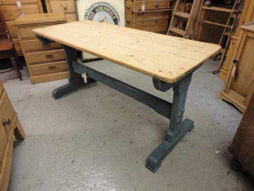 Pine Kitchen Table