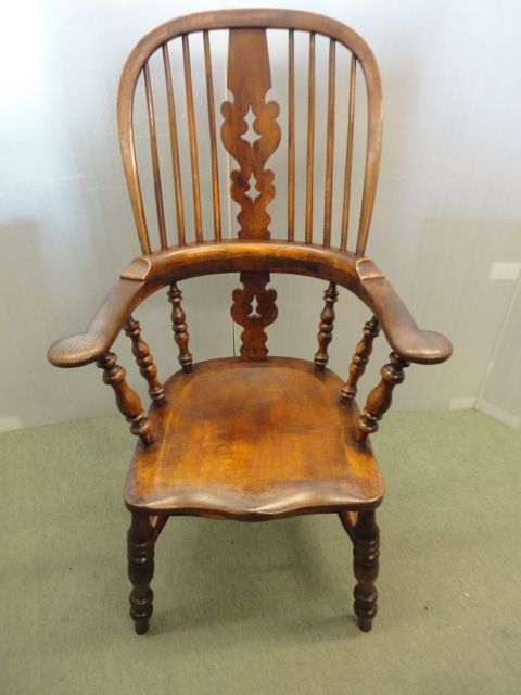 Broad Arm Windsor Armchair