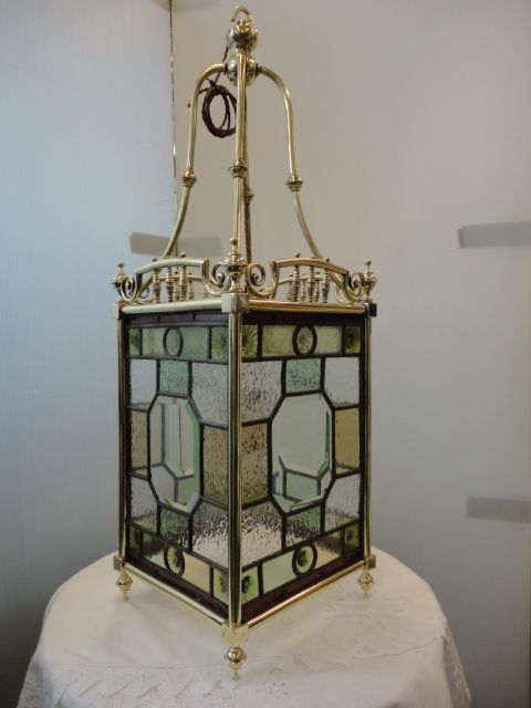 Quality Hall Lantern