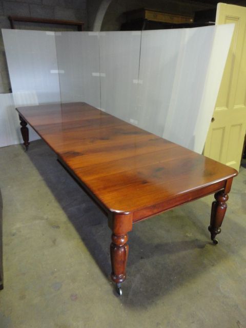 Large 10' Victorian Table
