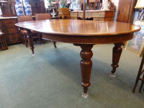 Victorian Golden Oak Wind Out Table