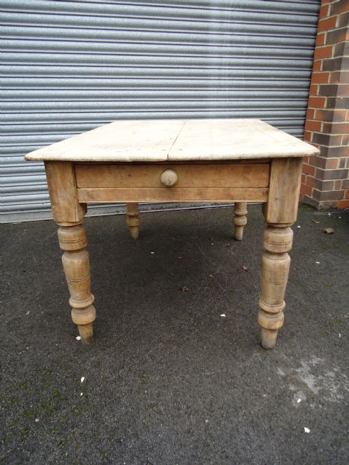 Pine Scrub Top Table