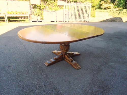 Quality Golden Oak Pedestal Extending Table