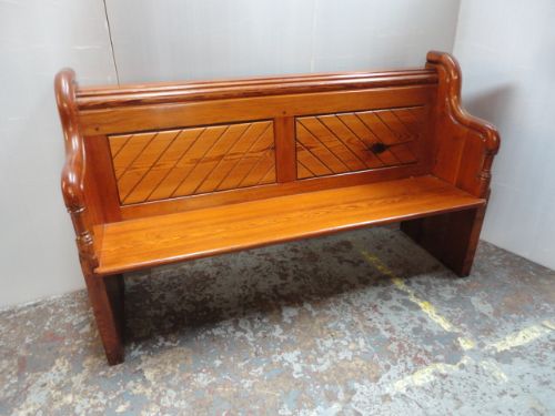 Heavy Quality Pine Settle